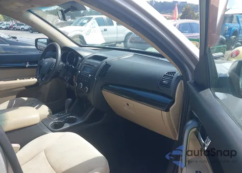 2013 Kia Sorento Lx from USA, damaged, VIN 5XYKTCA61DG409094